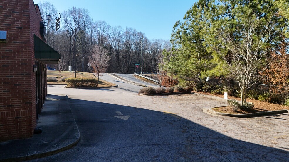 More Photos Of 2235 Jesse Jewell Pky NE, Gainesville Fast Food For Lease