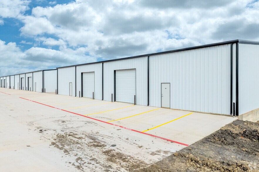 More Photos Of 6562 FM 148, Terrell Unknown For Lease