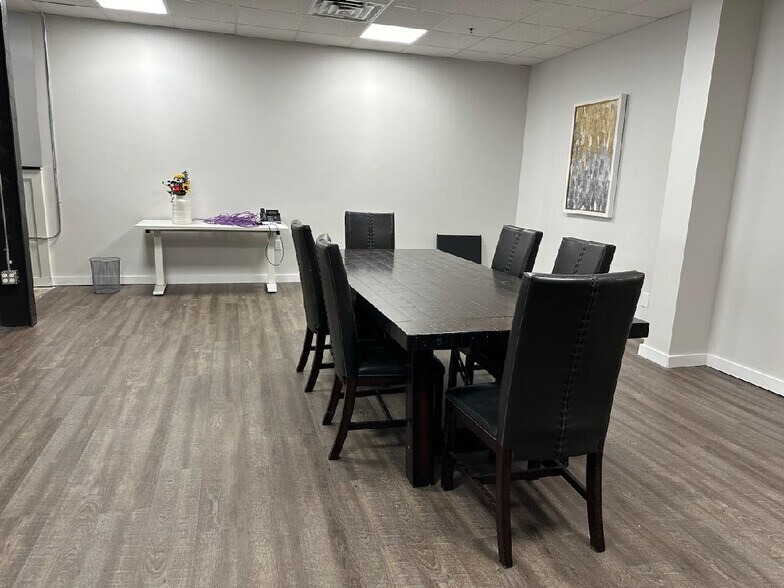 More Photos Of 510-512 Broad St, Rome Office For Sale