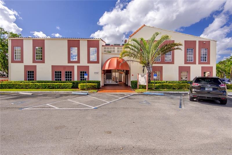 Primary Photo Of 7737 N University Dr, Tamarac Medical For Sale