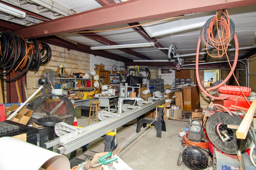 More Photos Of 1108 Pickett Rd, Norfolk Flex For Sale