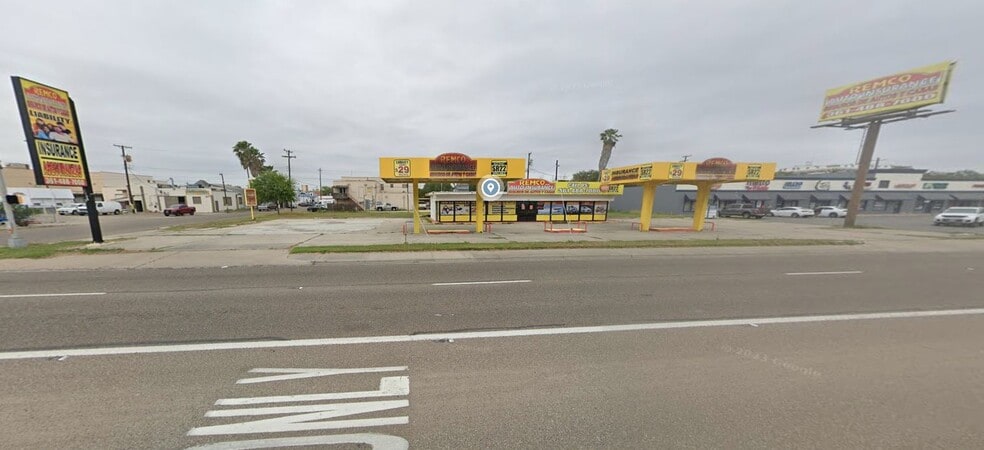 More Photos Of 606 E King Ave, Kingsville Storefront Retail Office For Sale