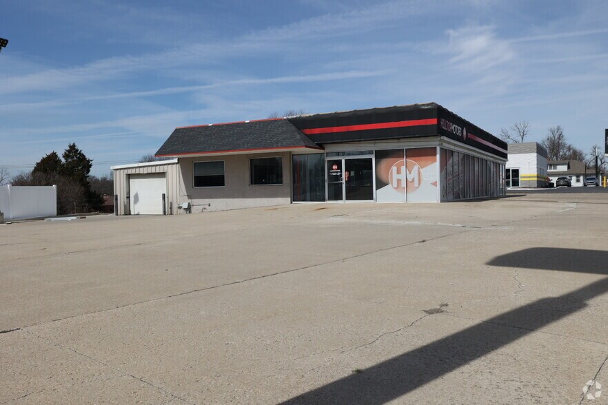More Photos Of 1710 S Belt Hwy, Saint Joseph Auto Dealership For Sale