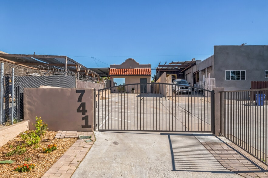Primary Photo Of 741 Grand Ave, Spring Valley Contractor Storage Yard For Sale