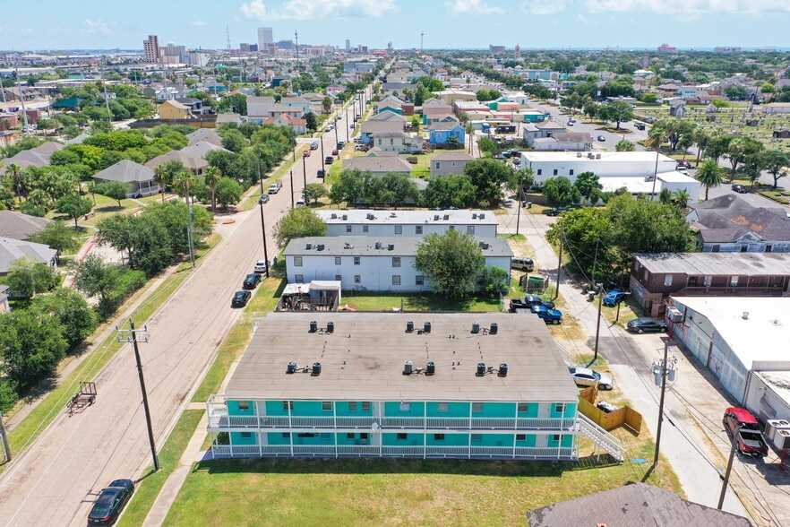 More Photos Of 4217 Sealy St, Galveston Apartments For Sale