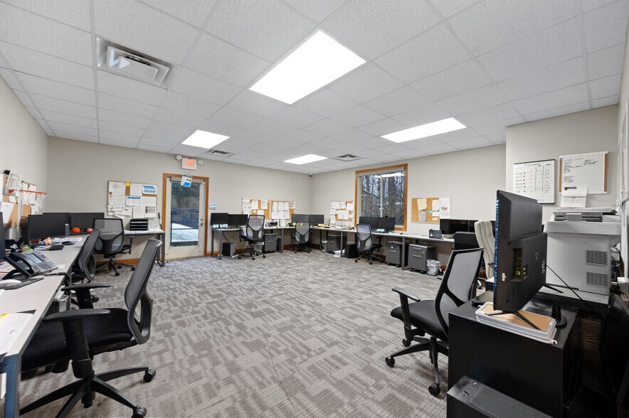 More Photos Of 9155 Governors Way, Cincinnati Medical For Sale