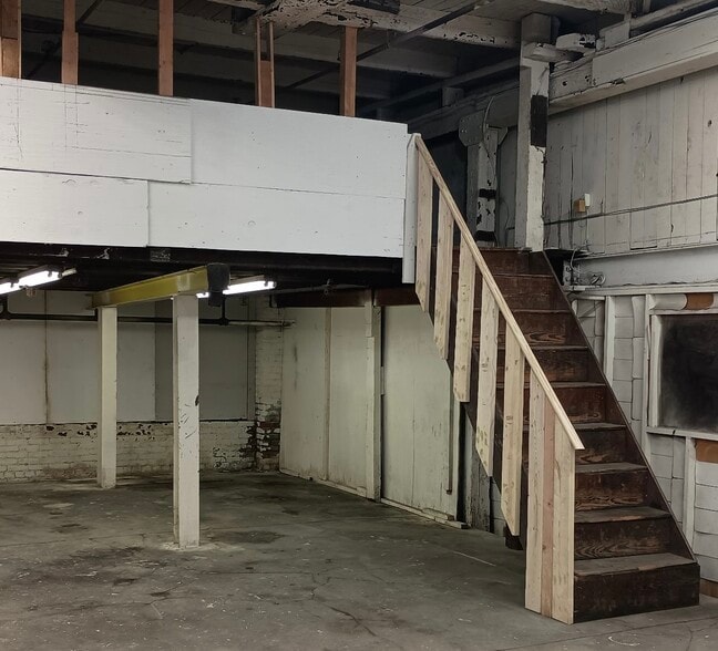 More Photos Of 3521 F St, Philadelphia Warehouse For Sale