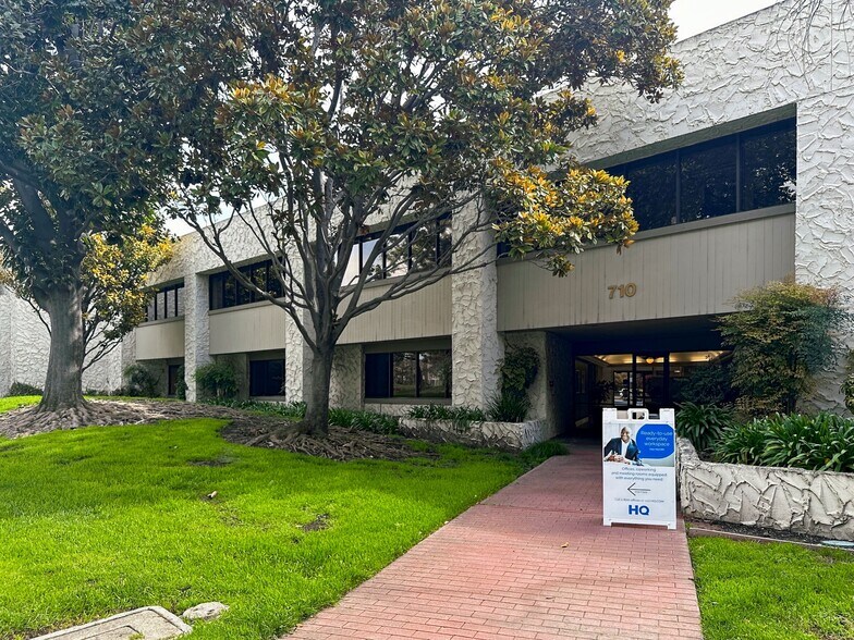 More Photos Of 710 Lakeway Dr, Sunnyvale Coworking Space