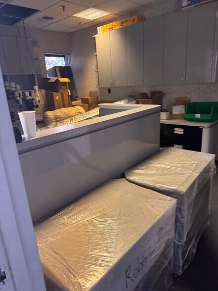 More Photos Of 161 Remington Blvd, Ronkonkoma Warehouse For Sale