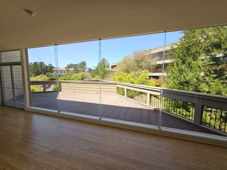 More Photos Of 70 Garden Ct, Monterey Medical For Lease