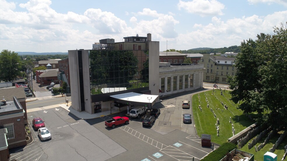 More Photos Of 1 Philadelphia Ave, Boyertown Medical For Lease