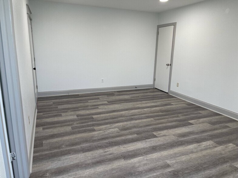 More Photos Of 1009 Keith St NW, Cleveland Office For Lease