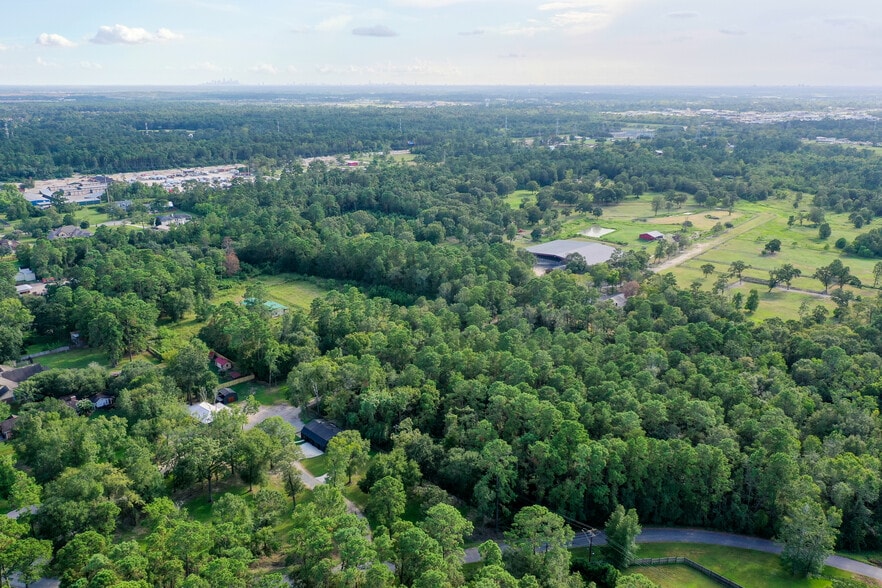 More Photos Of 19323 Belleau Wood Dr, Humble Flex For Sale