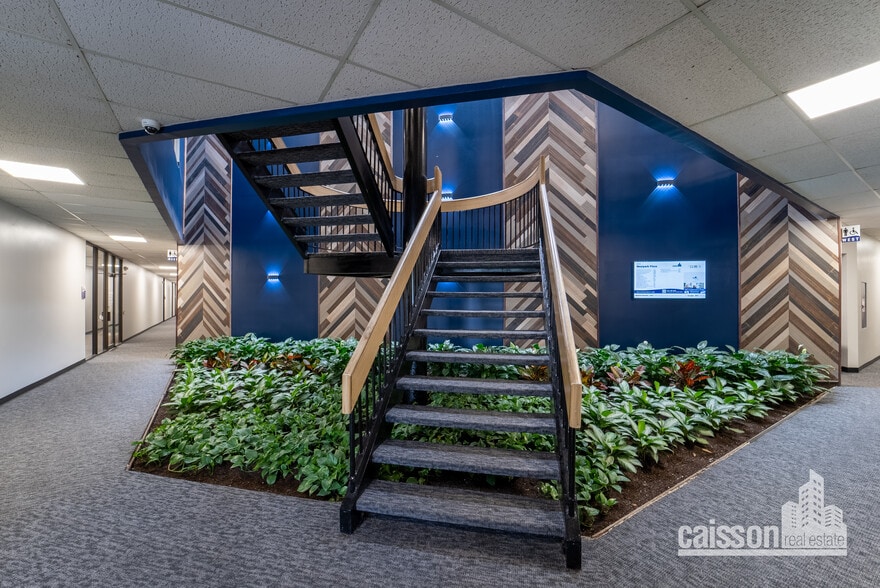 More Photos Of 6220 WESTPARK Dr, Houston Office For Lease