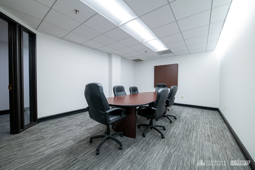 More Photos Of 6500 Rockside Rd, Independence Office For Lease