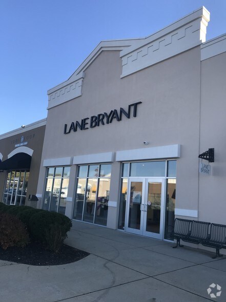 More Photos Of 22 Clifton Country Rd, Clifton Park Unknown For Lease