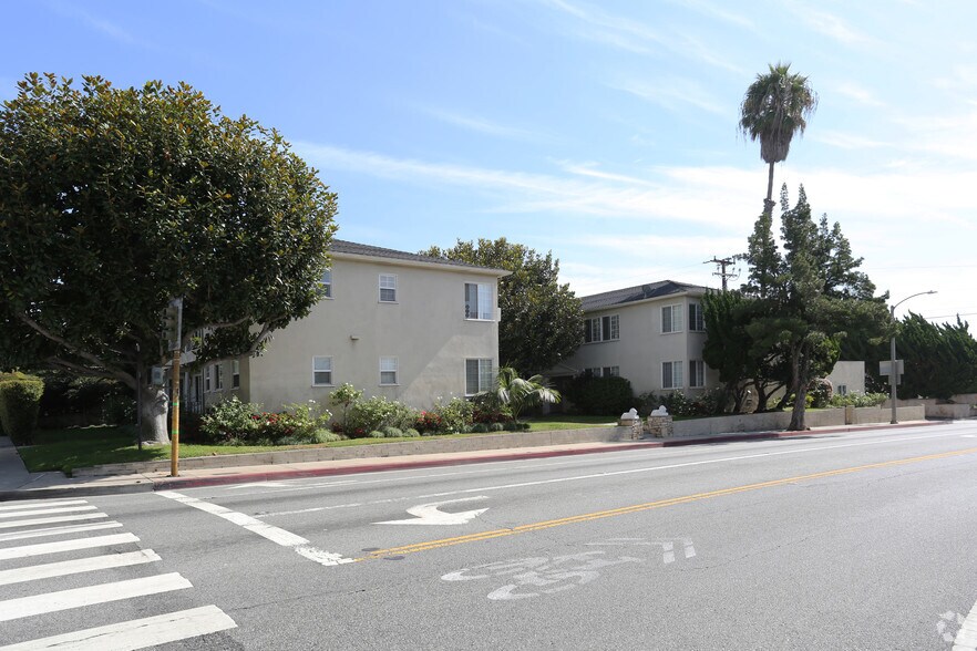 More Photos Of 801-811 26th St, Santa Monica Apartments For Sale