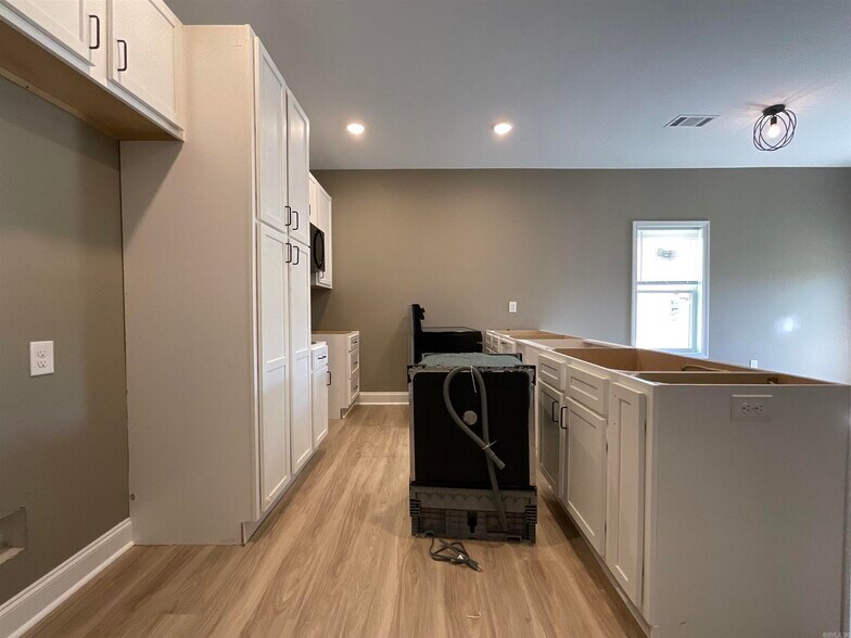 More Photos Of 405 & 407 E Center Street, Jacksonville Specialty For Sale