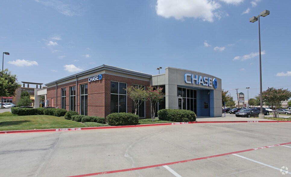 More Photos Of 7367 N Beach St, Fort Worth Bank For Sale