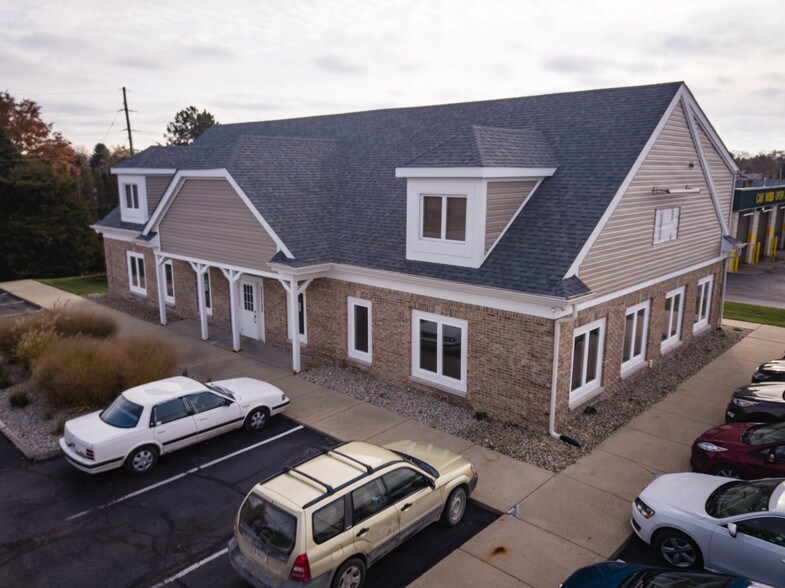 Primary Photo Of 125 Lakeshore Dr, Lebanon Office Residential For Lease