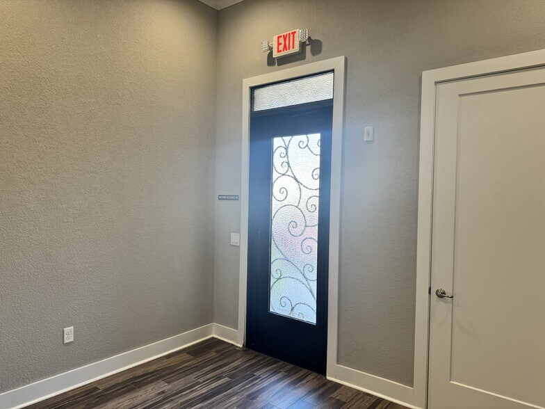 More Photos Of 5899 Preston Rd, Frisco Medical For Lease