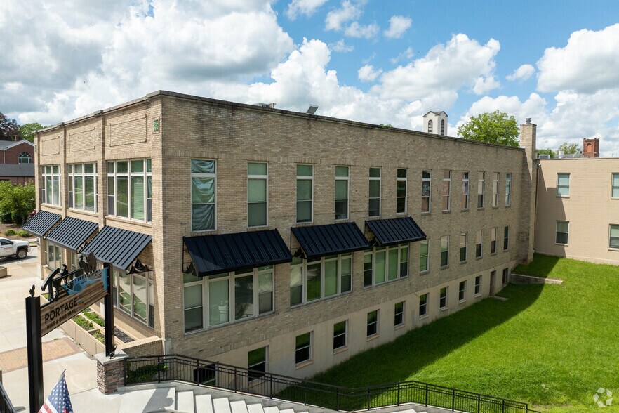 More Photos Of 265 W Main St, Kent Medical For Lease