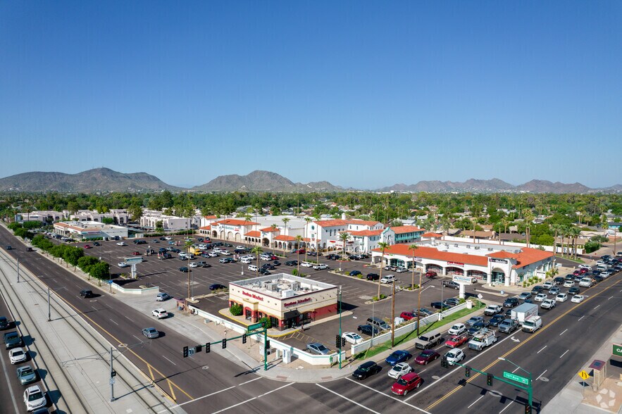 More Photos Of 1810 W Northern Ave, Phoenix Freestanding For Lease