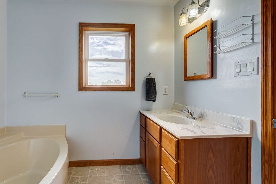 More Photos Of 1262 Fitzpatrick Rd, Auburn Specialty For Sale