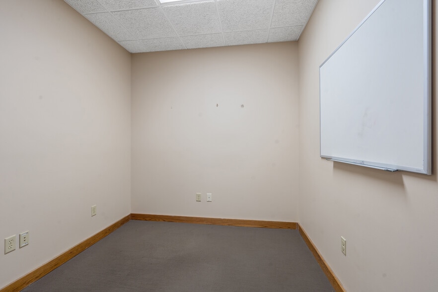 More Photos Of 344 W Genesee St, Syracuse Loft Creative Space For Lease