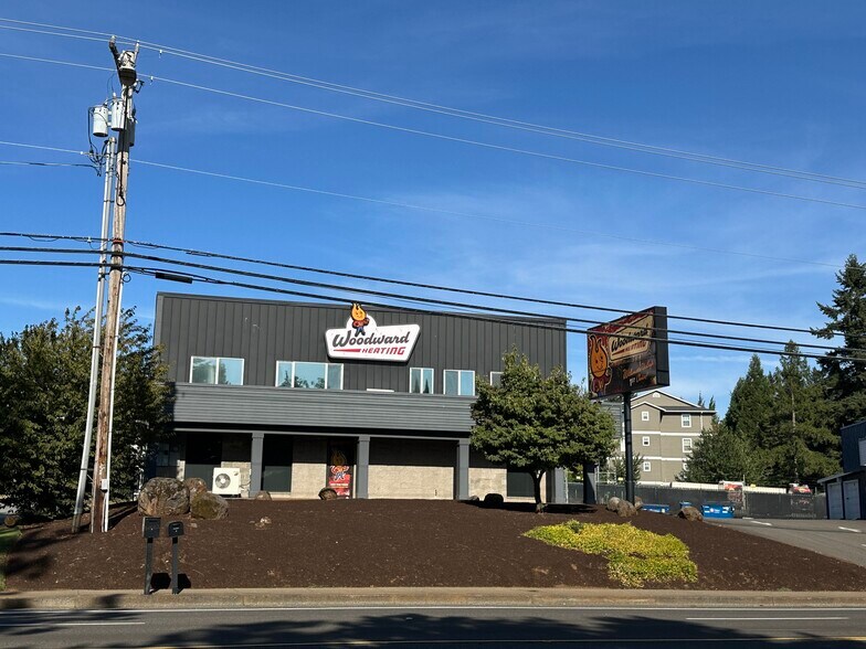 More Photos Of 5490 Commercial St SE, Salem Flex For Sale
