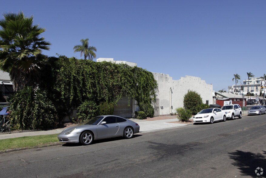 More Photos Of 3741-3749 Park Blvd, San Diego Storefront For Lease