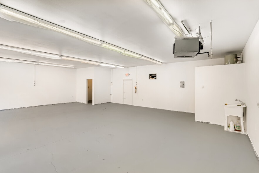 More Photos Of 778 Baseline Rd, Lafayette Warehouse For Lease