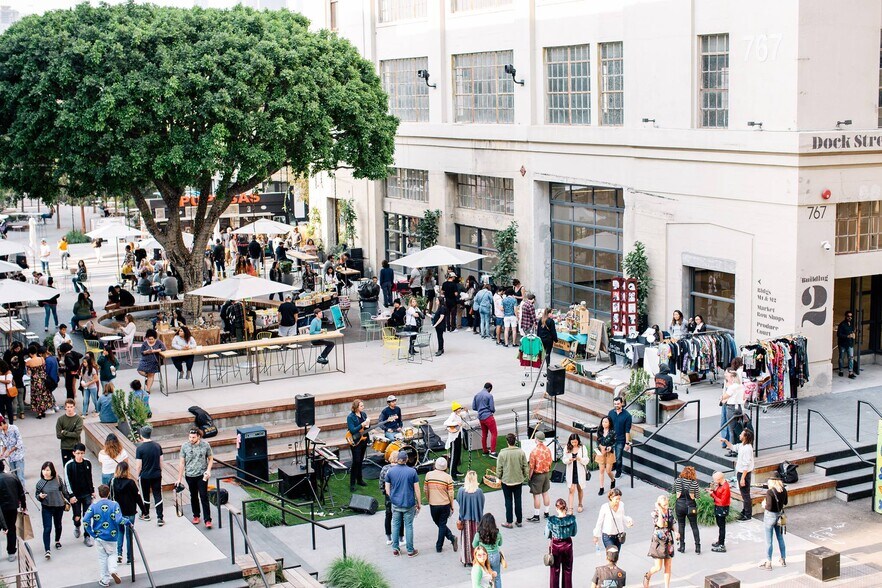 More Photos Of 777 S Alameda St, Los Angeles Unknown For Lease