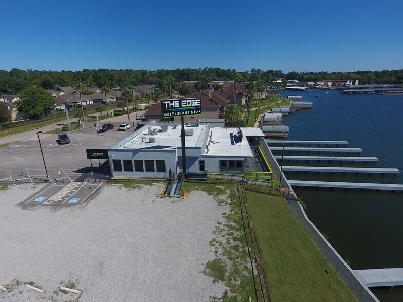 More Photos Of 15659 Marina Dr, Montgomery Restaurant For Sale