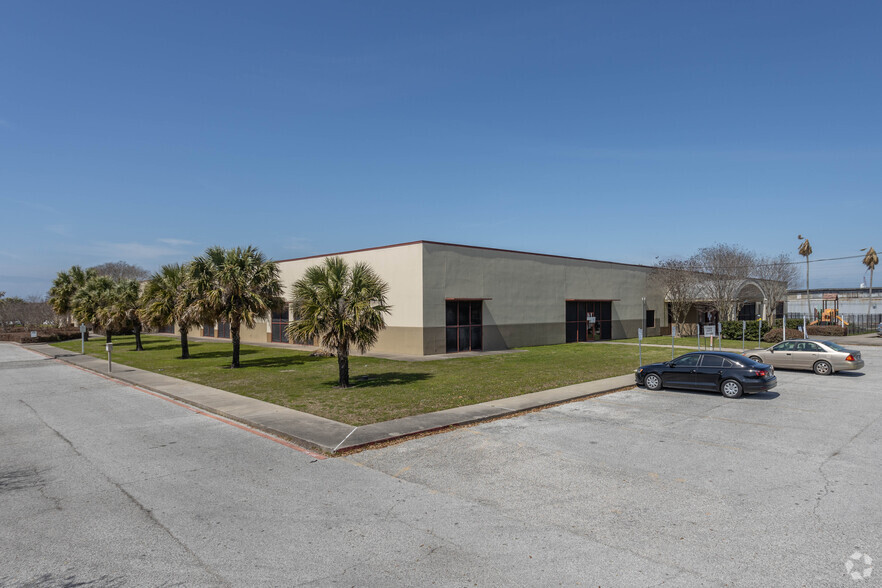 Primary Photo Of 4700 Broadway St, Galveston Office For Lease