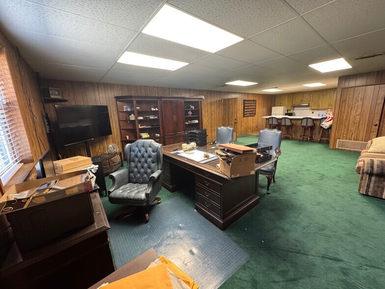 More Photos Of 10408 State Highway 64 E, Tyler Theater Concert Hall For Sale