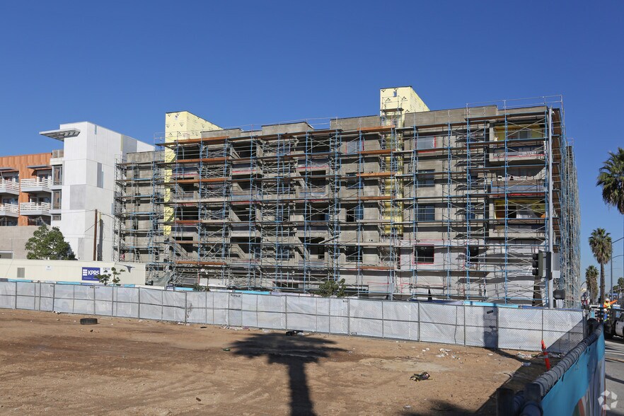 More Photos Of 1235 Long Beach Blvd, Long Beach Apartments For Lease