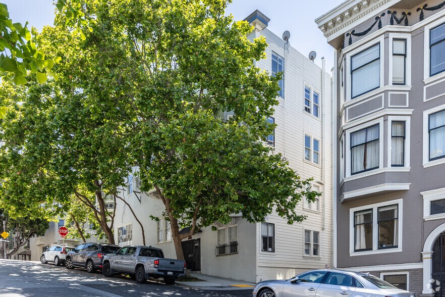 More Photos Of 1653-1667 Grant Ave, San Francisco Apartments For Lease