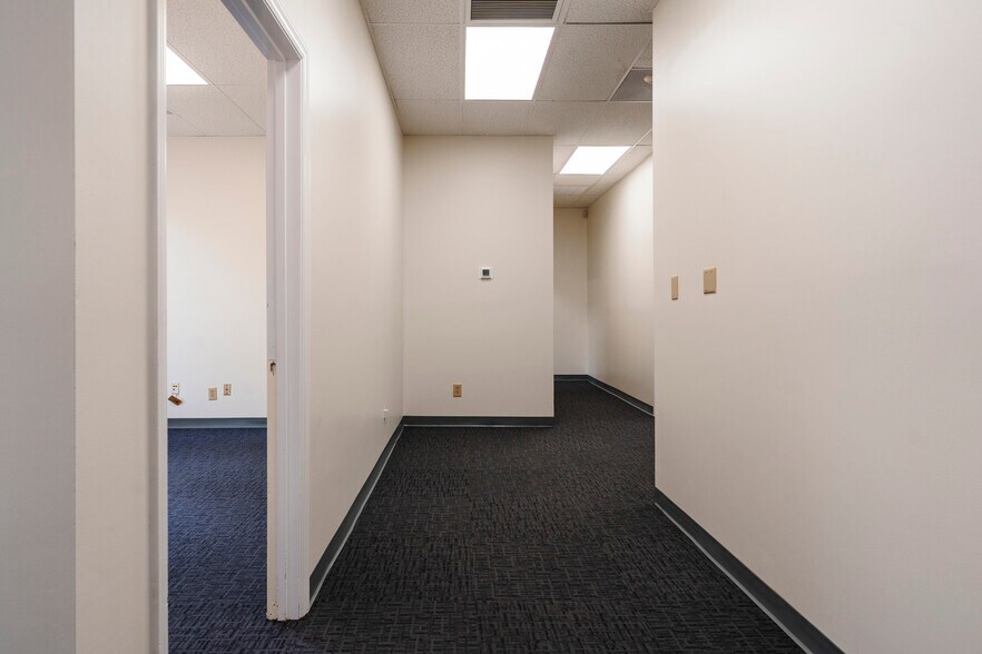 More Photos Of 510 Corliss St, Greensboro Light Manufacturing For Lease