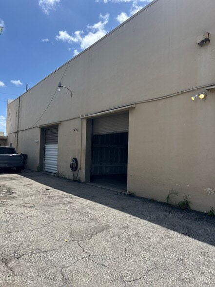 Primary Photo Of 2309 SW 60th Way, Miramar Warehouse For Lease