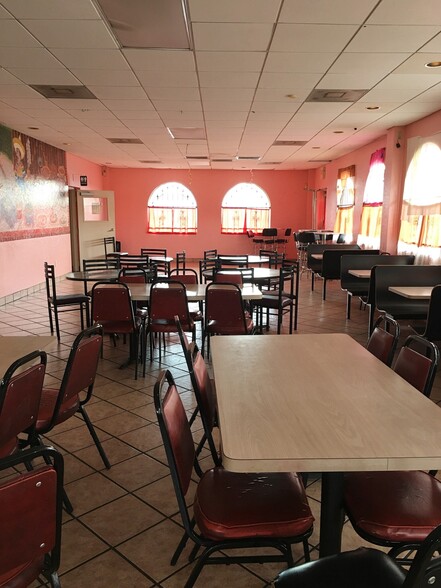 More Photos Of 7820 Fulton St, Houston Restaurant For Lease