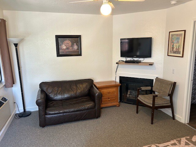 More Photos Of 14 Saint Andrews Rd, Valley Springs Hotel For Sale