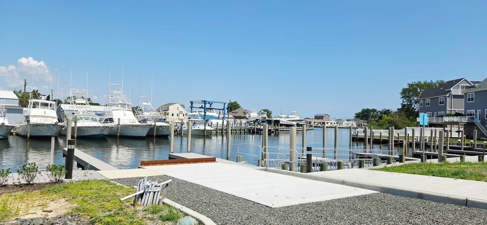 More Photos Of 41 Pennsylvania Ave, Waretown Marina For Sale