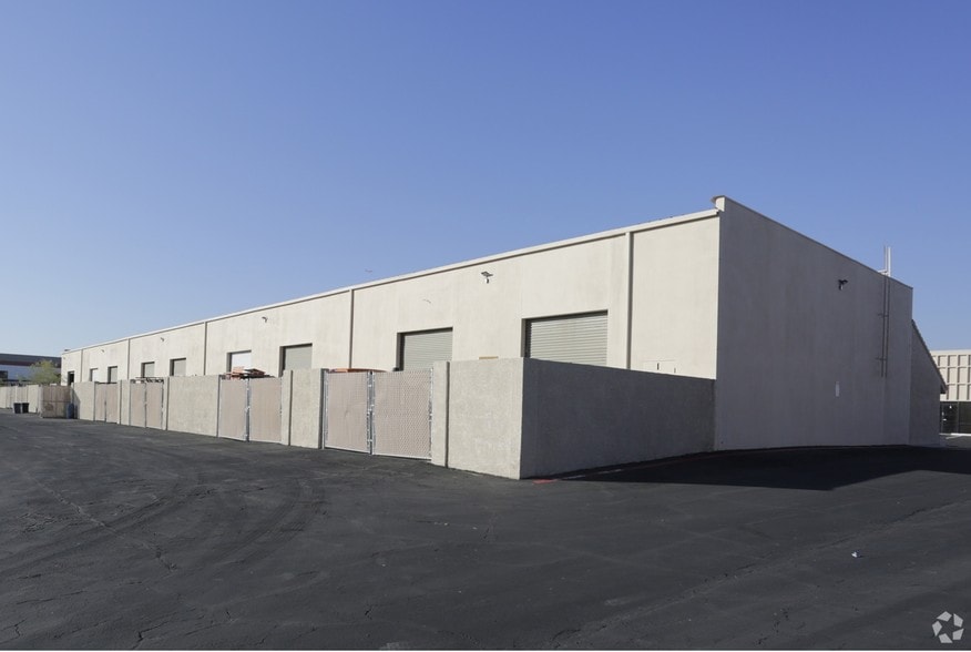 More Photos Of 4280 W Reno Ave, Las Vegas Light Manufacturing For Lease