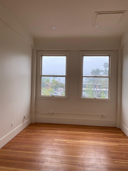 More Photos Of 829-890 Linden Ave, Carpinteria Storefront Retail Office For Lease