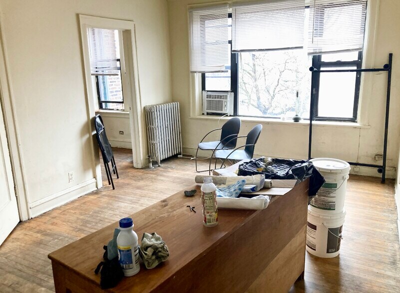 More Photos Of 7846 S Essex Ave, Chicago Apartments For Sale