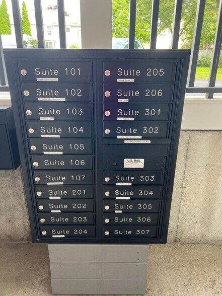 More Photos Of 229 Washington St, Saratoga Springs Office For Lease