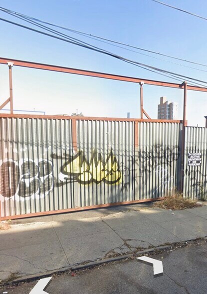 More Photos Of 80 Huntington st, Brooklyn Land For Lease