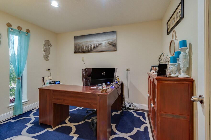 More Photos Of 5710 Watauga Rd, Watauga Office For Lease