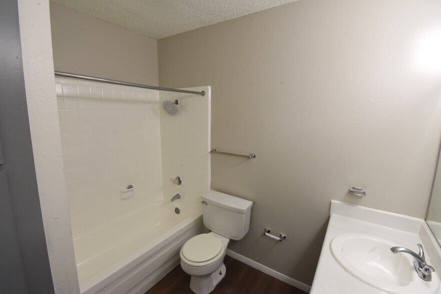 More Photos Of 2601 N Grand St, Amarillo Apartments For Sale